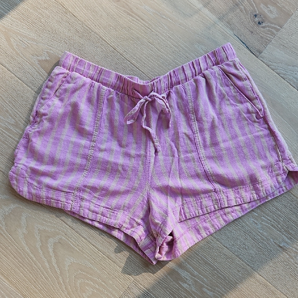 Universal Thread  Pink and Tan Casual Shorts